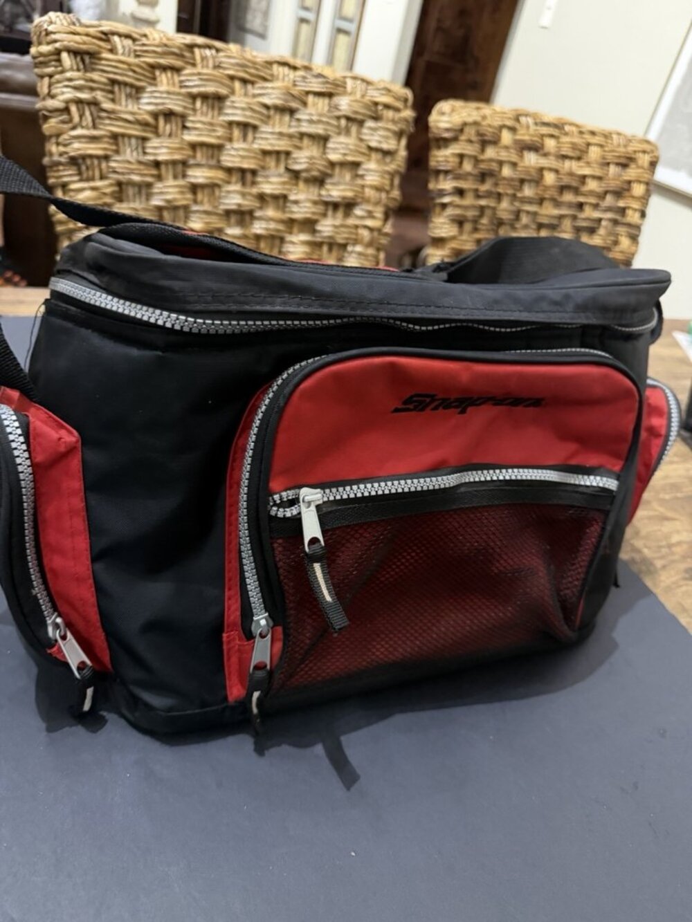 Snap On Tools Black & Red Zippered Insulated Cooler Bag With Pockets